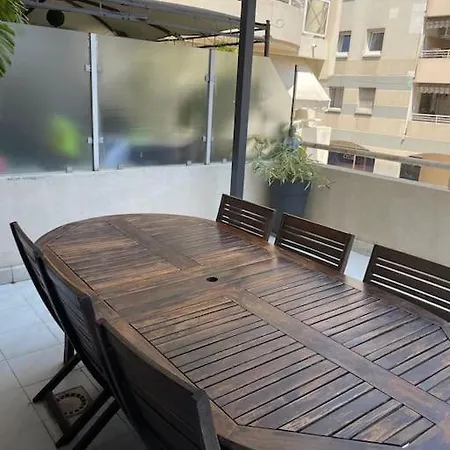 Terrasse Piscine Et Acces Apartman *