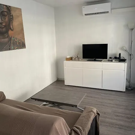 Terrasse Piscine Et Acces Apartman *